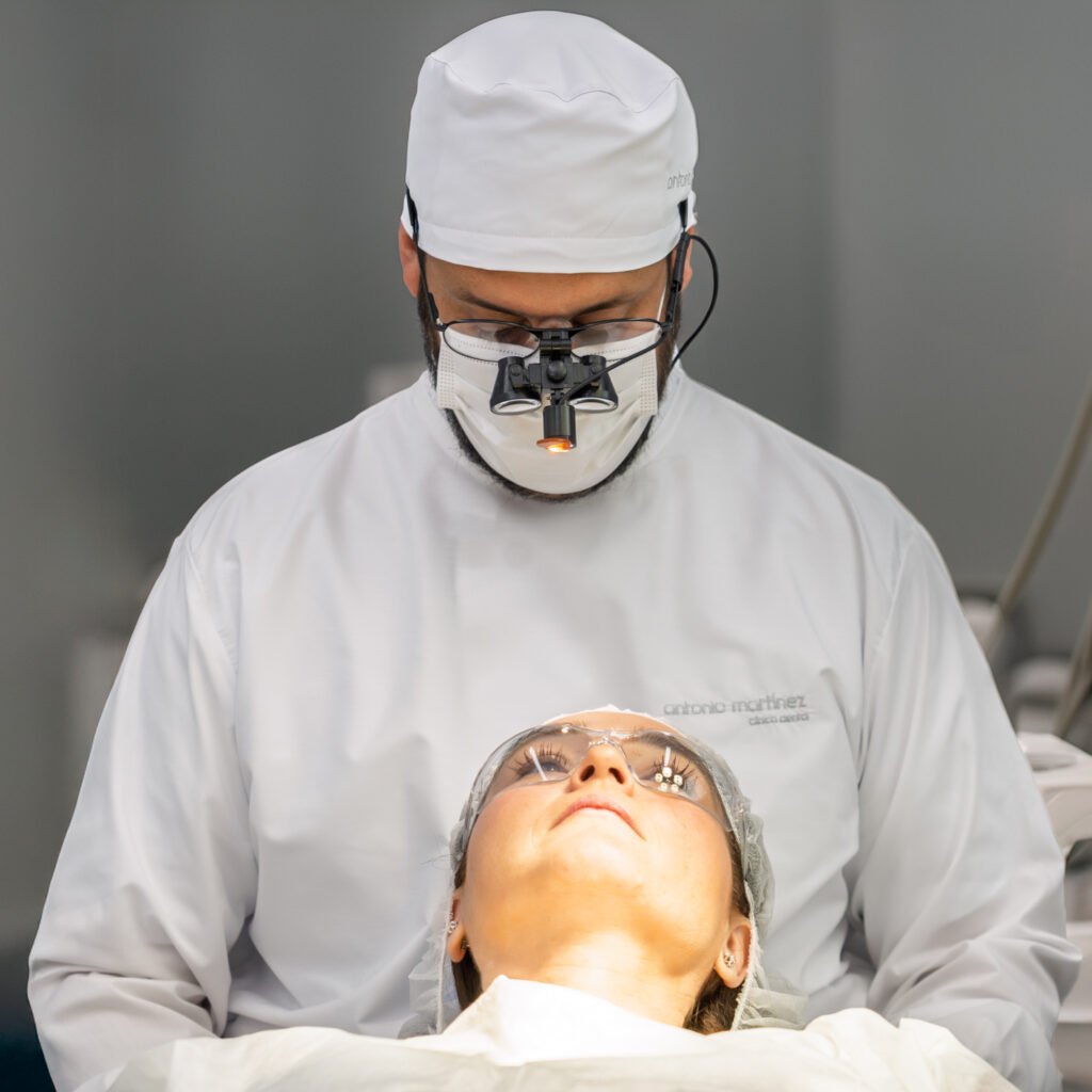 CIRUGIA ORAL CLINICA DENTAL ANTONIO MARTINEZ