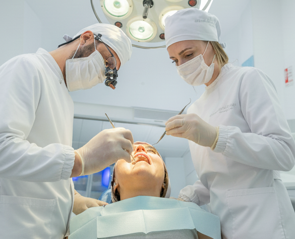 CIRUGIA ORAL CLINICA DENTAL ANTONIO MARTINEZ